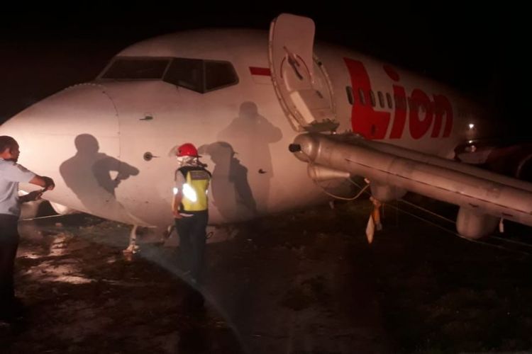 Kondisi pesawat Lio Air yang tergelincir di bandara Jalaluddin Tantu Gorontalo