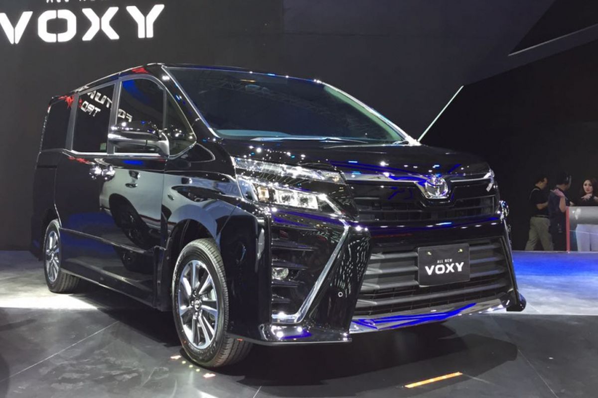 Toyota Voxy datang gantikan Nav-1