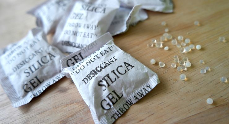 Apa yang Terjadi jika Menelan Silica Gel?