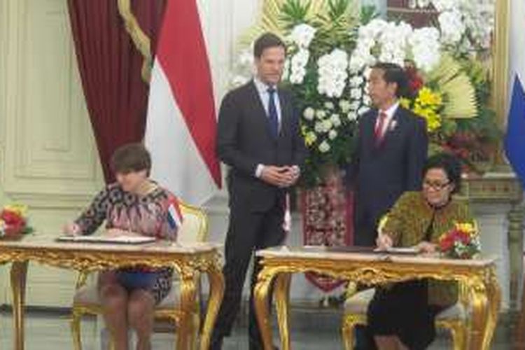 Suasana penandatanganan MoU antara pemerintah Indonesia dan Belanda di Istana Merdeka, Rabu (22/11/2016).