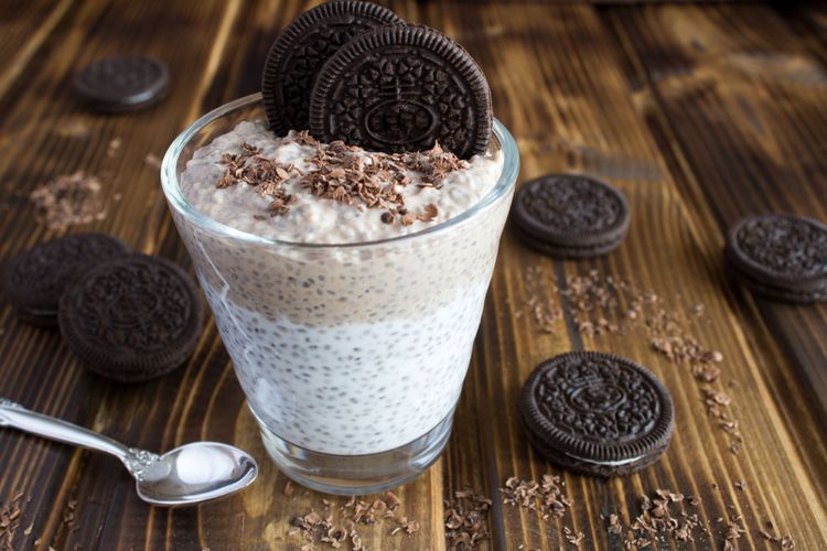 Ilustrasi Puding Oreo Cokelat