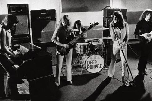 Kilas Balik Aksi Panggung Deep Purple di Indonesia pada 1975