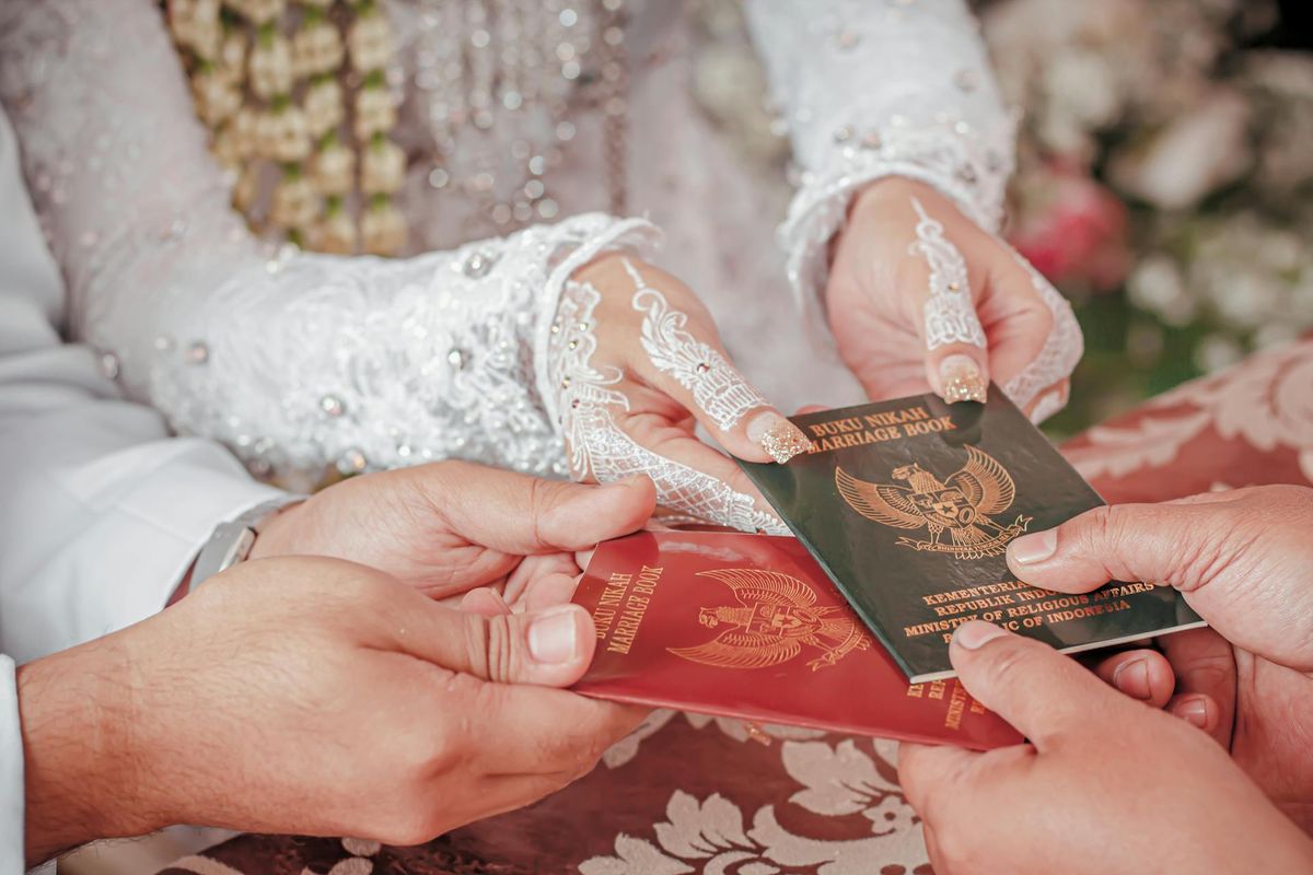 Sebelum memutuskan menikah lagi setelah bercerai, kenali karakter pasangan lewat beberapa hal ini menurut psikolog.