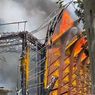  Gedung Mal Pelayanan Publik Pekanbaru Terbakar, Sudah 3 Jam Pemadam Berlangsung