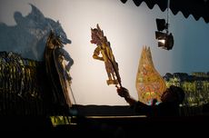 Lestarikan Budaya, Petrokimia Gresik Gelar Pertunjukkan Wayang Kulit