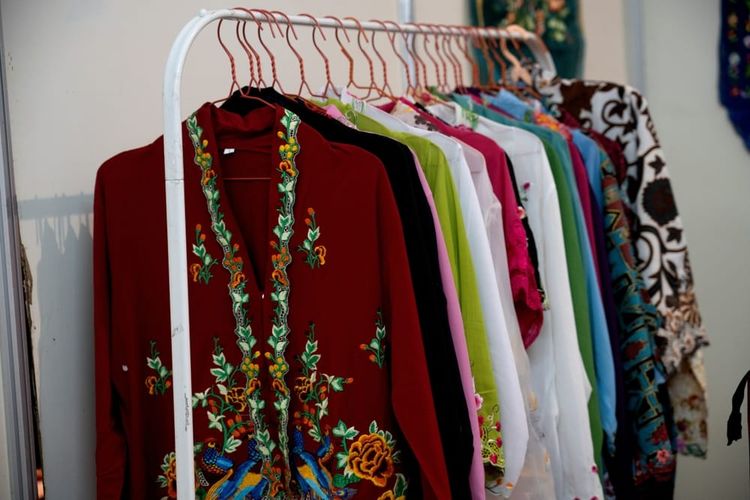 Tampil Anggun Tanpa Ribet? Ini 4 Kebaya Modern yang Cocok untuk Daily Wear