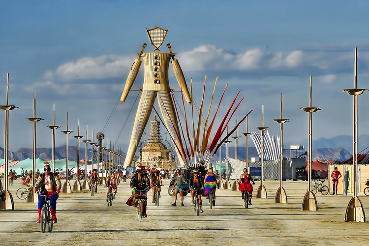 Festival Burning Man di Nevada, Amerika Serikat (Andrew Wyatt | https://gallery.burningman.org/).