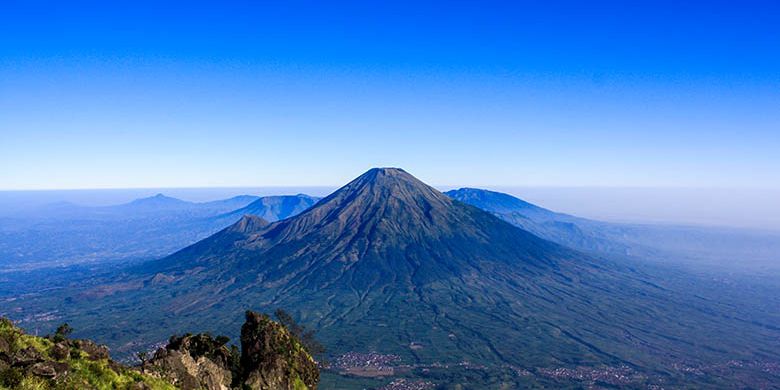 Berani Melanggar Aturan saat Mendaki Sindoro? Berikut Sanksinya Halaman all  - Kompas.com