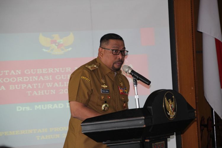 Gubernur Maluku, Murad Ismail saat menyampaikan sambutan dalam acara Rapat Koordinasi bersama bupati dan wali kota se-Provinsi Maluku tahun 2019 di Kantor Gubernur di Kantor Gubernur Maluku, Selasa (10/9/2019).