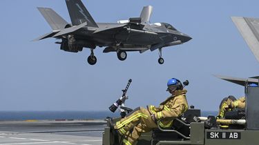 Jet Tempur Ofensif-Defensif Inggris Siaga, Jaga-jaga Iran-AS Perang