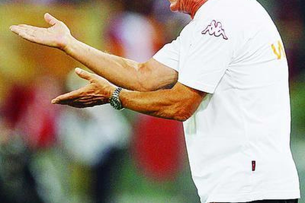 Pelatih Kepala AS Roma Zdenek Zeman ketika laga Serie A antara AS Roma dan Sampdoria di Stadion Olimpico, Rabu (26/9), di Roma, Italia.