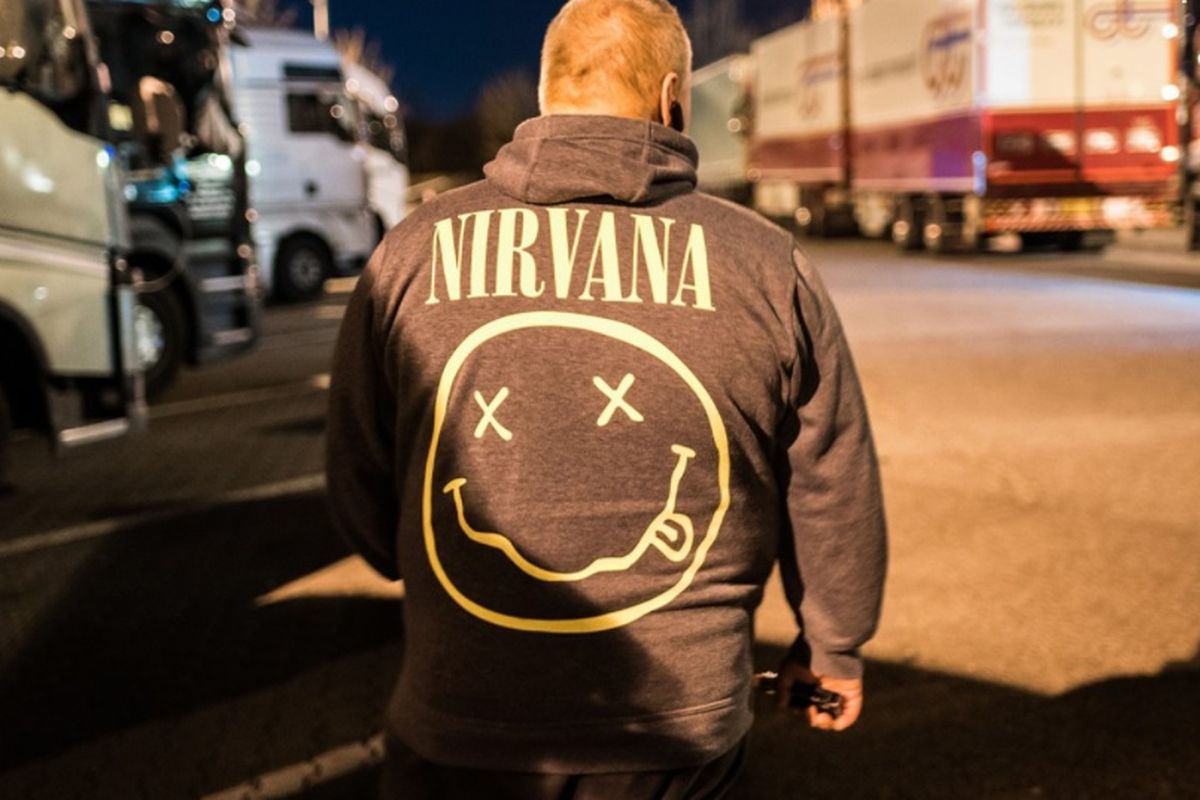 Logo Smiley Face Nirvana