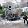 Mobil Range Rover Terbakar di Tol Dalam Kota Arah Cawang