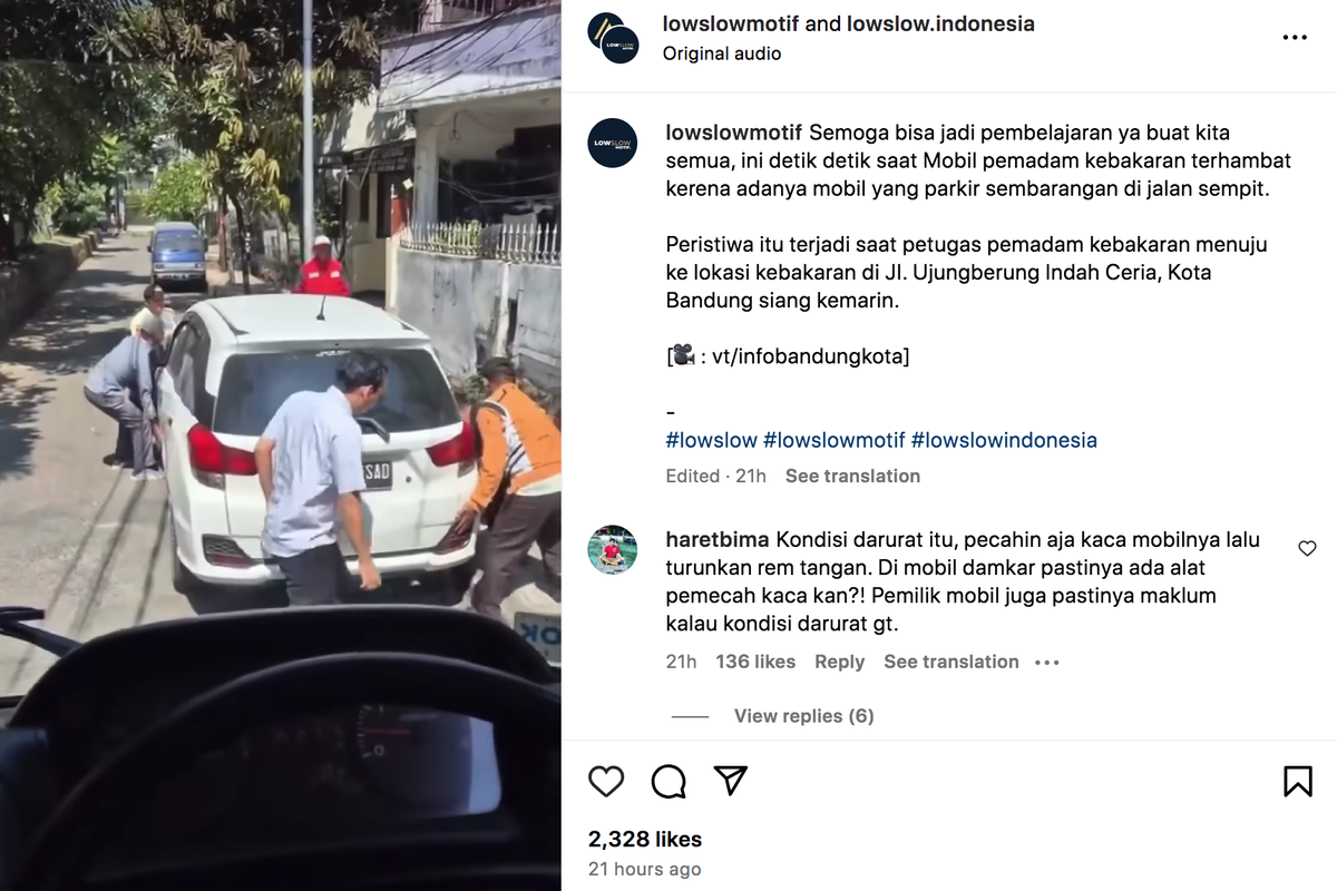 Video damkar terhalang mobil parkir sembarangan di pinggir jalan