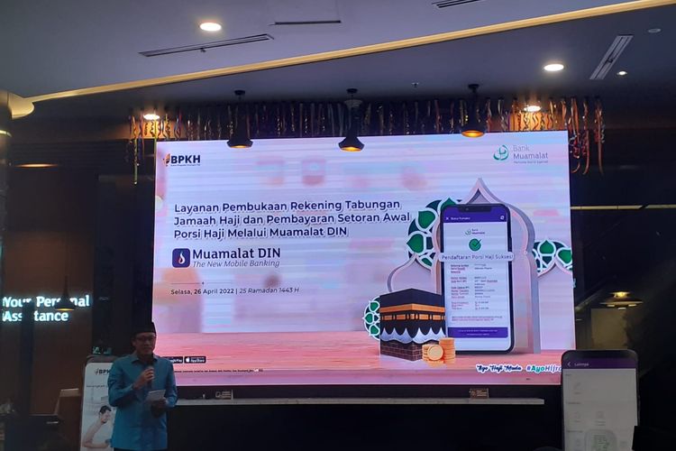 Direktur Utama Bank Muamalat Achmad K. Permana dalam peluncuran fitur dana haji di Jakarta, Selasa (26/4/2022). 