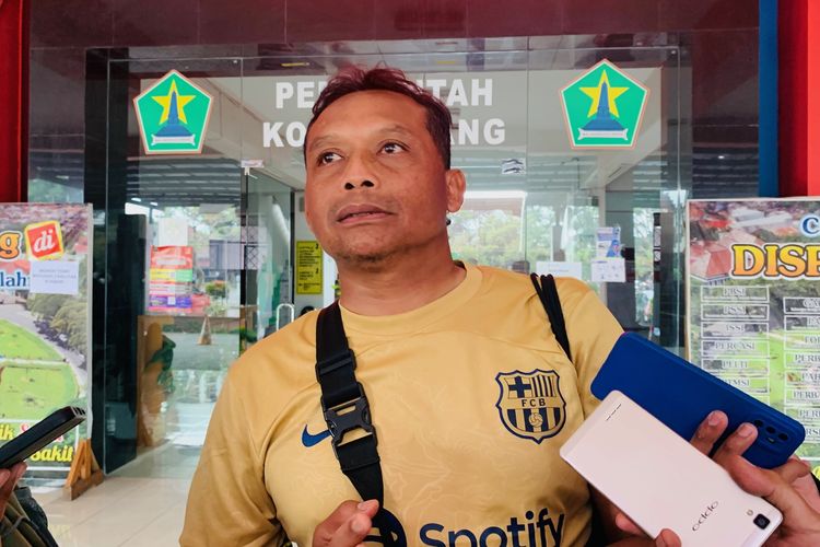 Asisten pelatih Arema FC, Kuncoro.