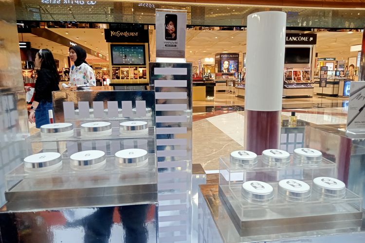 Dalam acara beauty exhibition bertema Beauty City, Buttonscarves Beauty menawarkan pengalaman yang tak terlupakan untuk mencoba produk kecantikan.