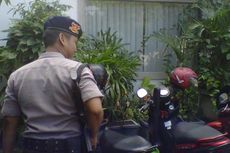 Rumah Ibunda Jokowi Tertutup, Pengantar Bunga Khawatir Tak Dibayar