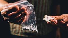 Selundupkan 1,2 Kg Mephedrone Lewat Bandara Ngurah Rai, WNA Ukraina Ditangkap Polda Bali