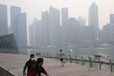 Turis dan Warga Singapura Kesal karena Kabut Asap