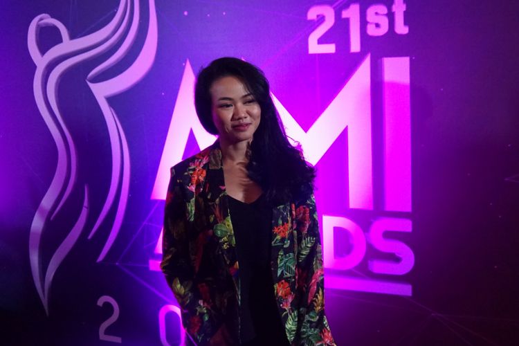Penyanyi solo Yura Yunita saat ditemui dalam jumpa pers AMI Awards ke 21 di MNC Studio, Kebon Jeruk, Jakarta Barat, Rabu (19/9/2018).
