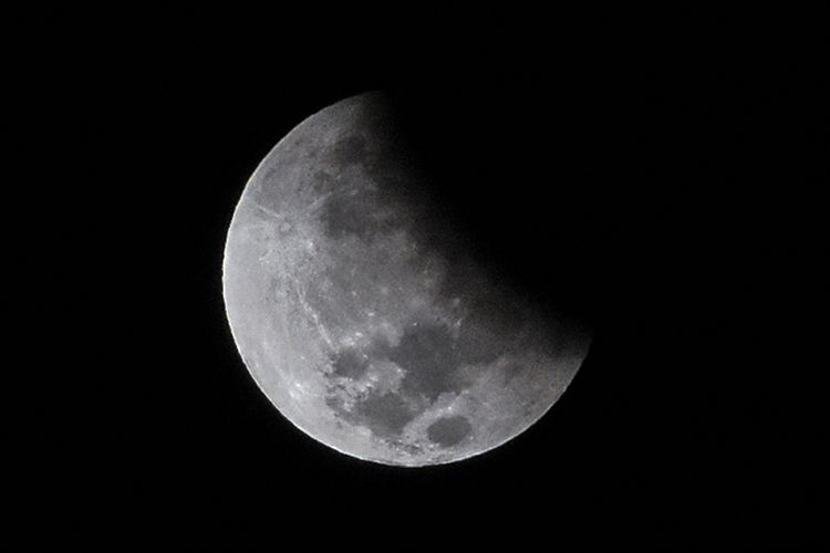 El misterio de la desaparición de la luna del cielo hace 1 millón de años, ¿cuál es el motivo?  Todas las páginas