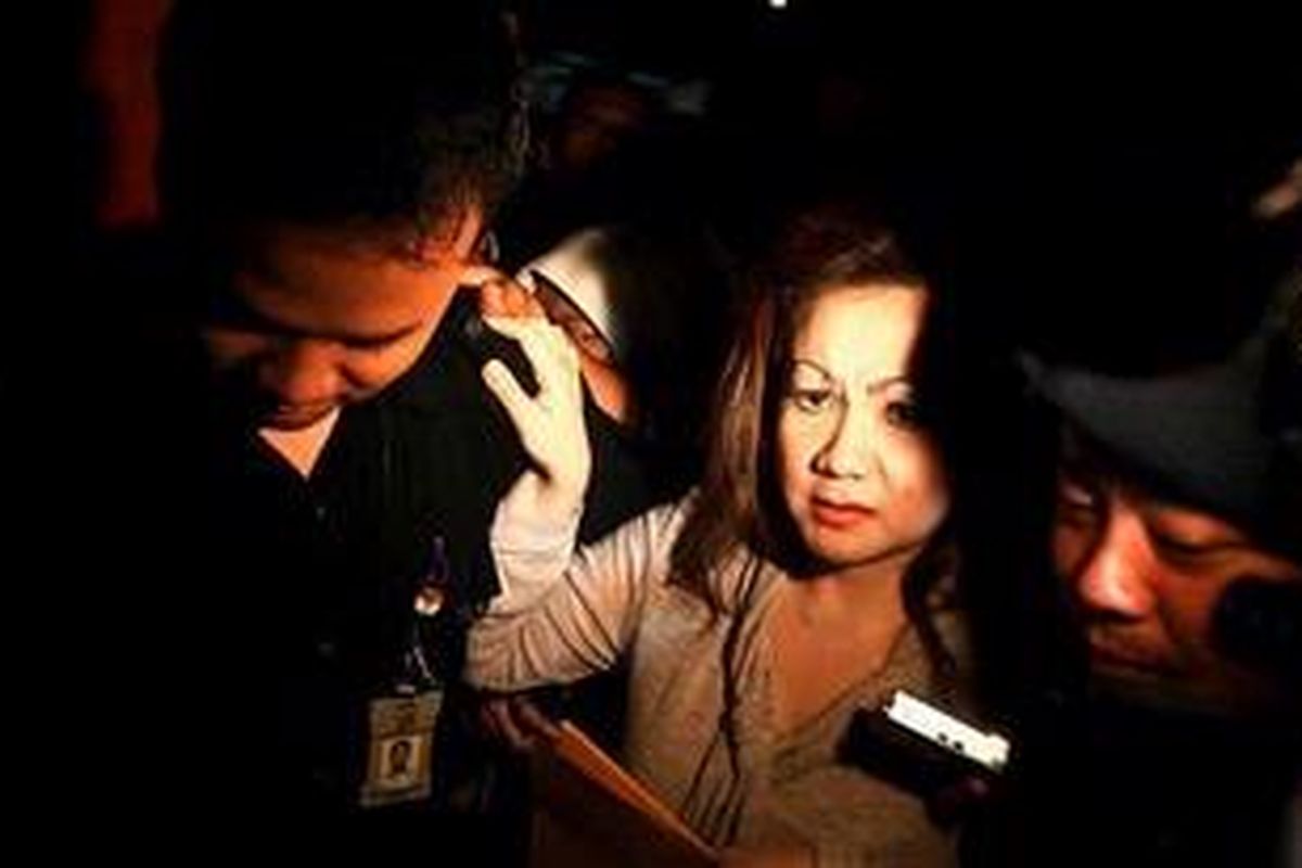 Artalyta Suryani saat menjalani sidang perdananya di Pengadilan Tindak Pidana Korupsi, Jakarta, Rabu (21/5/2008). 