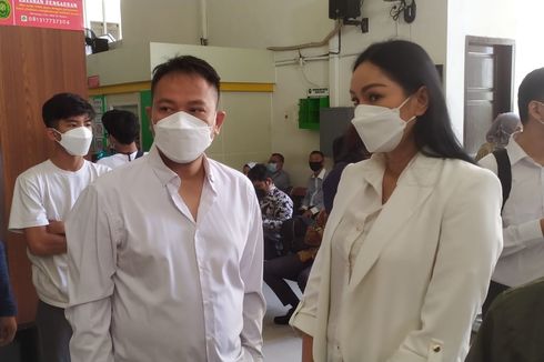 Vicky Prasetyo Hadapi Sidang Putusan Hari Ini, Kalina Ocktaranny: Suami Aku Orang Terpilih