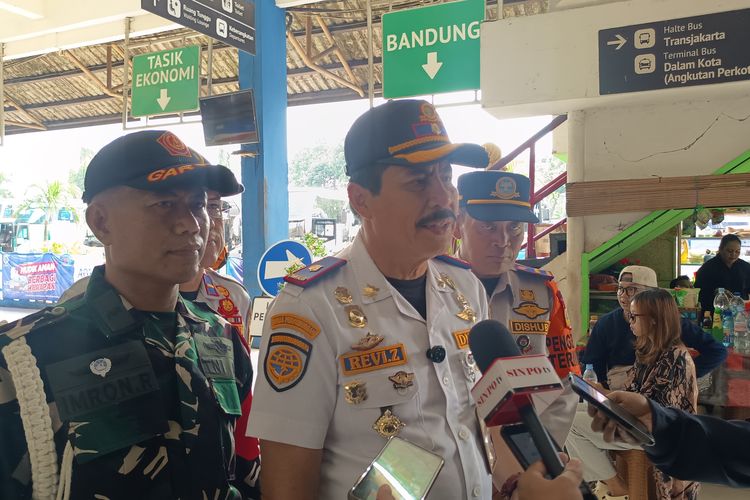 H-1 Lebaran Penumpang Terminal Kampung Rambutan 23.970 Orang, Puncak Mudik Sudah Lewat