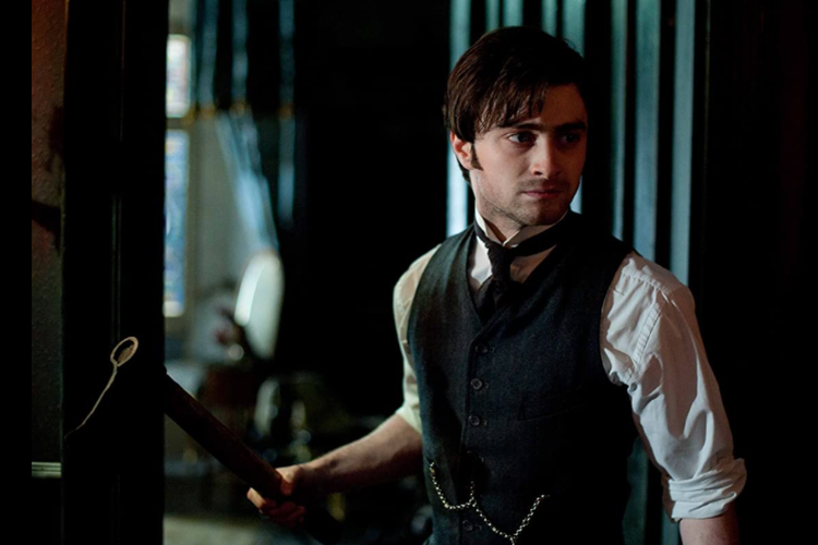 Daniel Radcliffe dalam The Woman in Black.