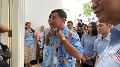 Gibran Kunjungi Kantor Sekretariat Pemilih Muda Prabowo-Gibran, Tak Jauh dari Kantor DPP PDI-P dan PPP