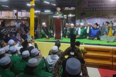 Anies Baswedan Lapor Janji Kampanye Sudah Tuntas saat Jabat Gubernur DKI ke Pimpinan Ponpes Abah Aos