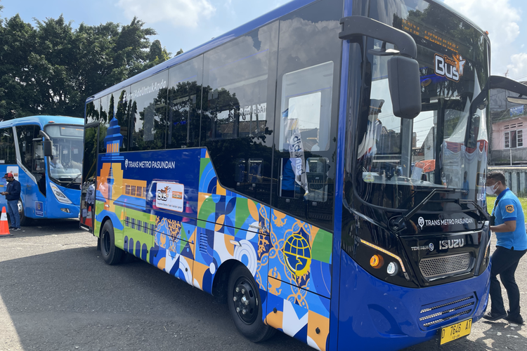 Trans Metro Pasundan akan memberikan tarif khusus untuk pelajar, lansia, dan penyandang disabilitas per 1 Juli 2023.
