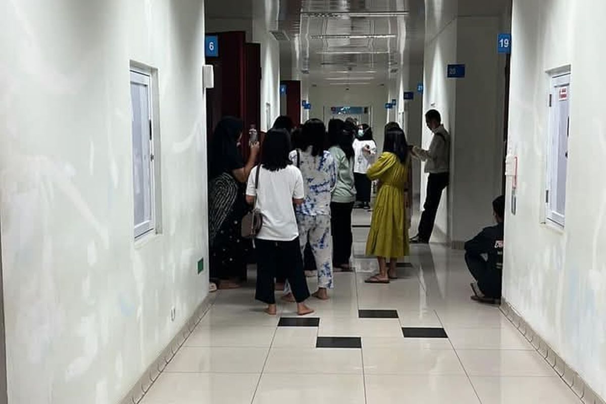 Gempa Tektonik berkekuatan M 4,9 yang menguncang Kabupaten Kolaka, Provinsi Sulawesi Tenggara (Sultra) pada Jumat (24/1/2025) pukul 20.37 Wita menyebabkan kerusakan ringan pada bangunan Rumah Sakit Benyamin Guluh. 