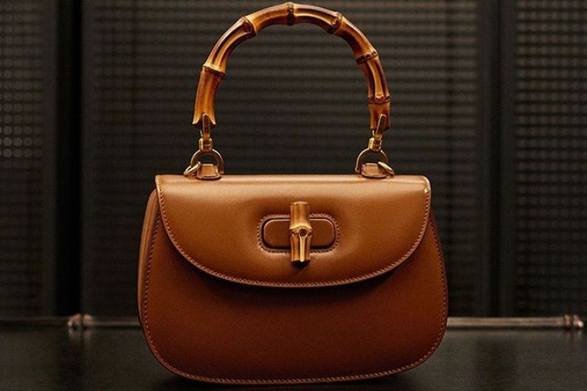 Gucci Bamboo Bag tahun 1947 yang ikonik.