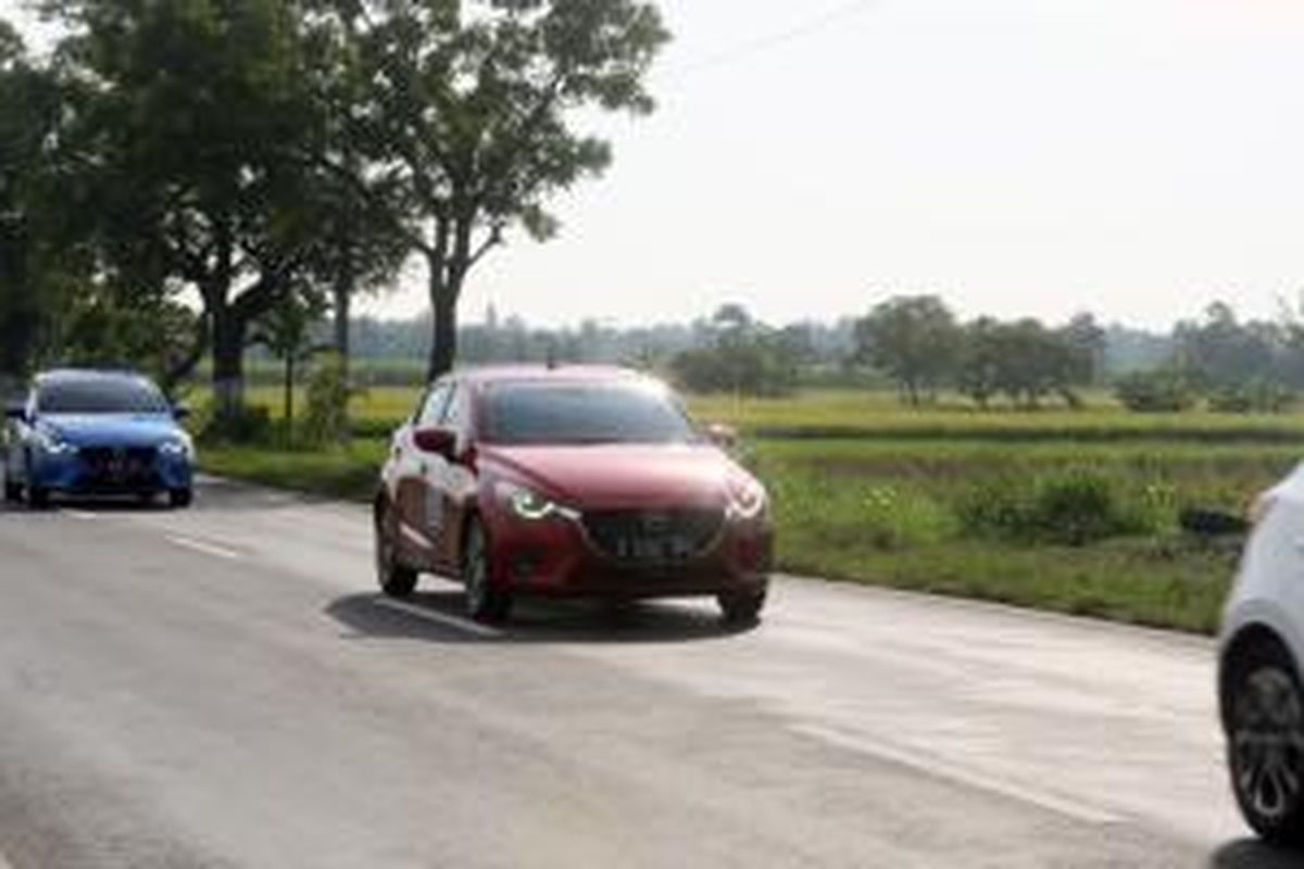 Etape kedua All-New Mazda2 E-Halt Challenge Surabaya - Ketapang.