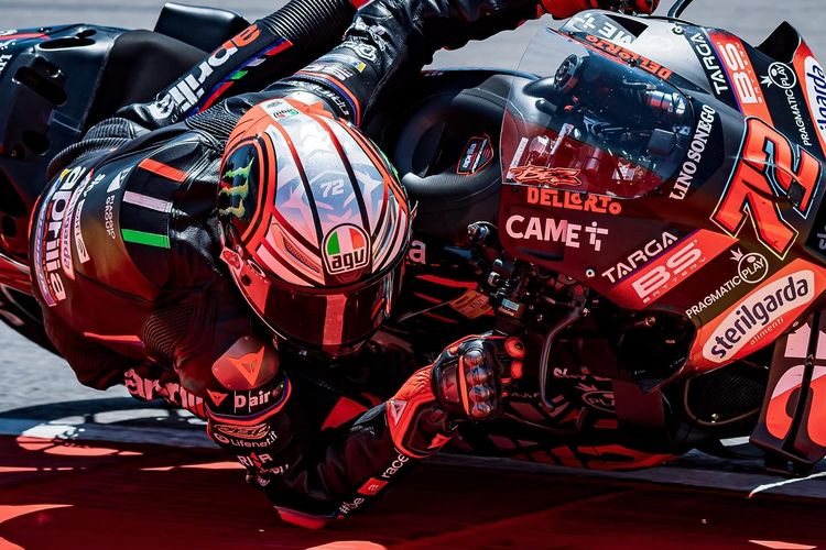 Marco Bezzecchi saat sesi tes di Sirkuit Aragon
