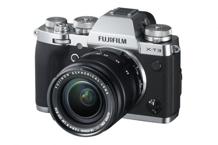Kamera mirrorless Fujifim X-T3 varian warna silver dengan lensa kit Fujinon XF 18-55 f/2.8-4 OIS.