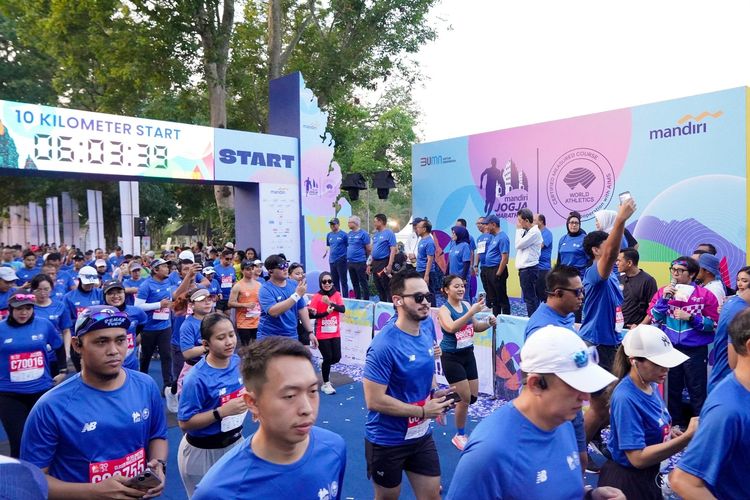 Bank Mandiri menggelar Mandiri Jogja Marathon (MJM) 2024 untuk menmpromosikan gaya hidup sehat sekaligus memacu pengembangan pariwisata dan ekonomi Yogyakarta.