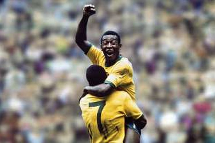 Pele merayakan gol ke gawang Italia dalam laga final Piala Dunia 1970 di Meksiko.