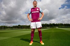 Sebagai Pemain Baru Aston Villa, John Terry Disuruh Nyanyi