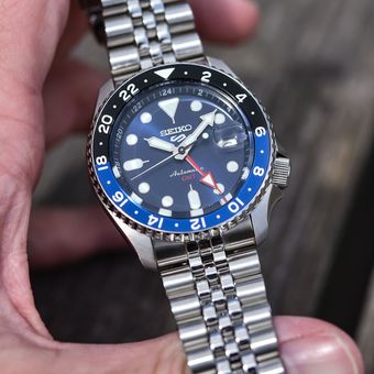 Seiko 5 Sports Style GMT