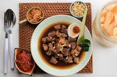 Resep Rawon Buntut Sapi, Sajikan dengan Sambal Terasi