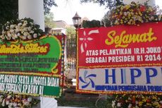 Karangan Bunga untuk Jokowi-JK Hiasi Kompleks Istana Kepresidenan 
