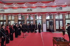 Di Surabaya, Ratusan Siswa Sekolah Rakyat Doakan Korban Bencana Sumatera