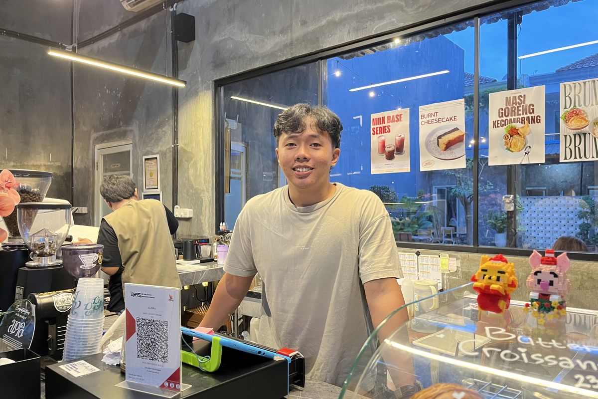 Perjuangan Huda: Gagal Jadi Atlet, Jualan Kopi Gerobak Sampai Buka Kafe ...