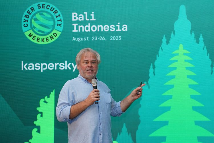 CEO Kaspersky, Eugene Kaspersky, saat berbicara dalam Asia Pacific Cyber Security Weekend di Bali, Kamis (24/8/2023).