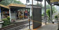 Akses Masuk Stasiun Pondok Cina Kini Lewat Apartemen, Penumpang: Lebih Jauh, tapi Aman