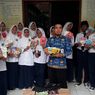 Antusiasme Siswa MTsN 7 Boyolali Terima Hadiah Buku dari Kompas.com