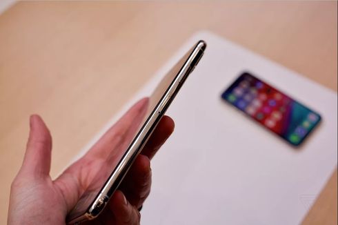 Ada Komponen Berbahan Limbah di iPhone XS, XS Max, dan XR